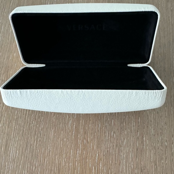 Versace Hard White Hinged Sunglasses Case - Picture 4 of 5